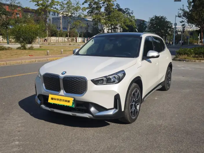 BMW iX 1 2025 Model xDrive30L X Design Set – фото 1