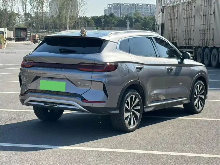 BYD Song PLUS DM 2023 Model DM-i Champion Edition 110KM Flagship Model – фото 6