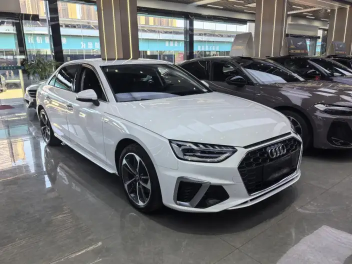 Audi A4 L 2022 Model 40 TFSI Fashion Dynamic Model