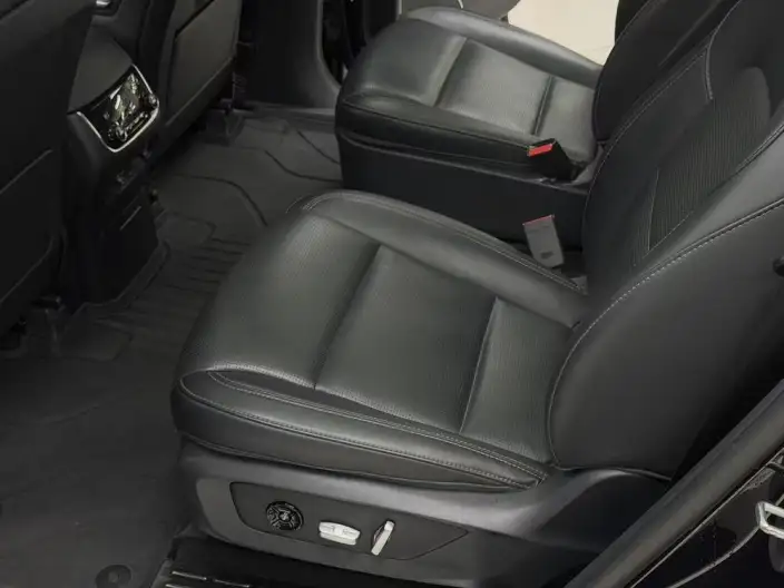 Li Auto ONE 2021 Model Extended Range 6 seat Edition – фото 7