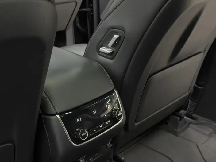 Li Auto ONE 2021 Model Extended Range 6 seat Edition – фото 9