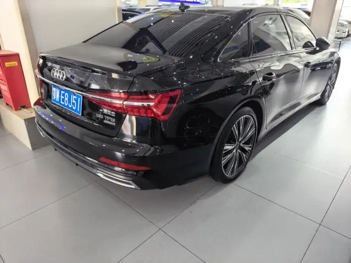 Audi A6L 2022 Model 55 TFSI quattro Exclusive Dynamic Model