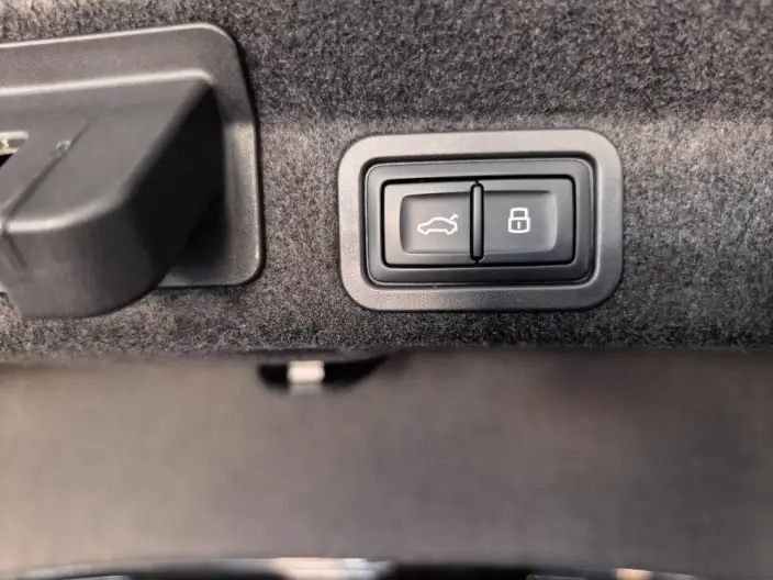 Audi A6L 2022 Model 55 TFSI quattro Exclusive Dynamic Model – фото 7