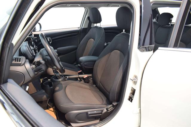 MINI 2016 модификация 1.2T ONE Five-door Edition – фото 8