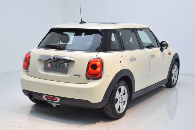 MINI 2016 модификация 1.2T ONE Five-door Edition – фото 15