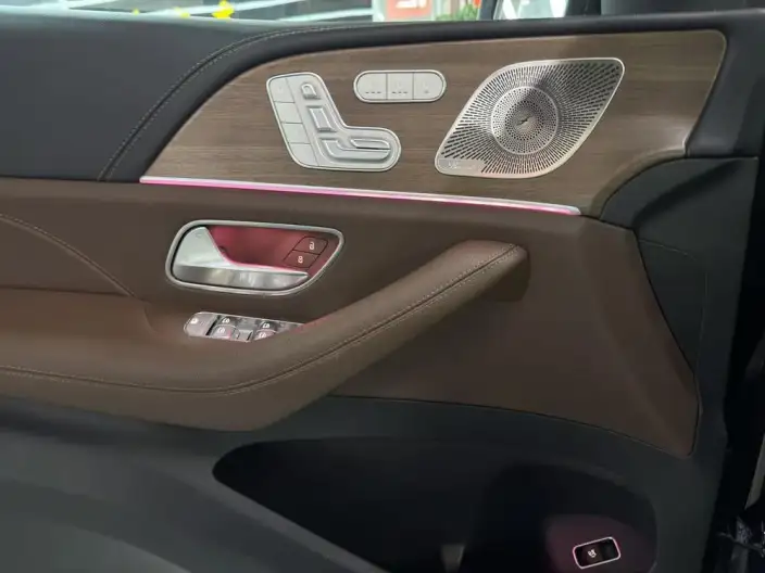 Mercedes-Benz GLS 2024 Model GLS 450 4MATIC Luxury Model – фото 7