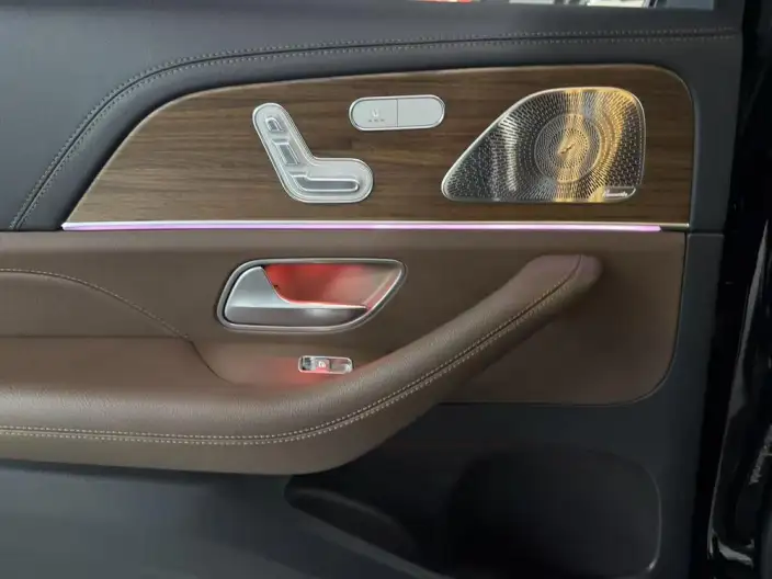 Mercedes-Benz GLS 2024 Model GLS 450 4MATIC Luxury Model – фото 8