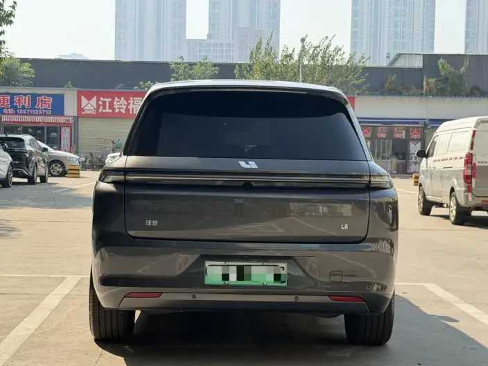 Li Auto L8 2023 Model Pro Edition