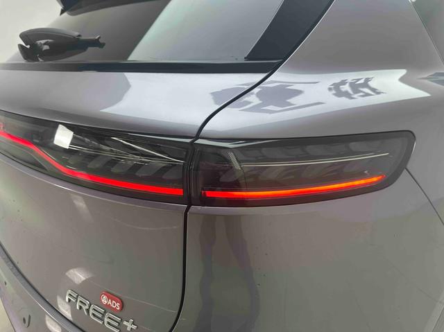 VOYAH FREE 2025 FREE+ AWD Qiankun Edition – фото 16