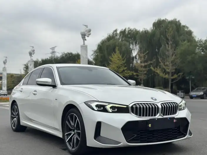 BMW 3 Series 2023 Model 320i M Sports Set