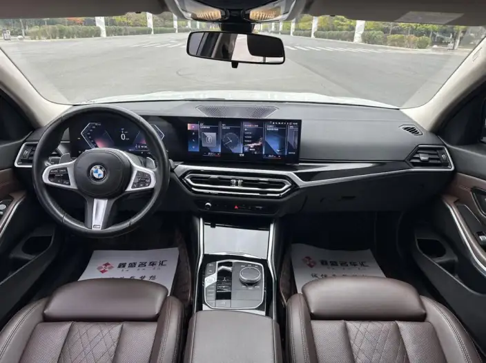 BMW 3 Series 2023 Model 320i M Sports Set – фото 8