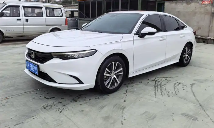 Model Ge 2023 Model 240TURBO CVT Leading version