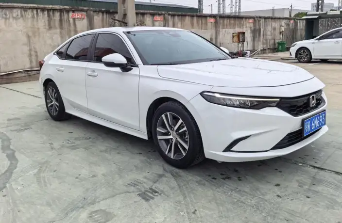 Model Ge 2023 Model 240TURBO CVT Leading version
