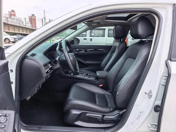 Model Ge 2023 Model 240TURBO CVT Leading version – фото 9