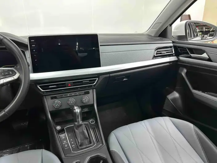 Volkswagen Lavida 2023 Model 1.5L Automatic Five million editions – фото 9