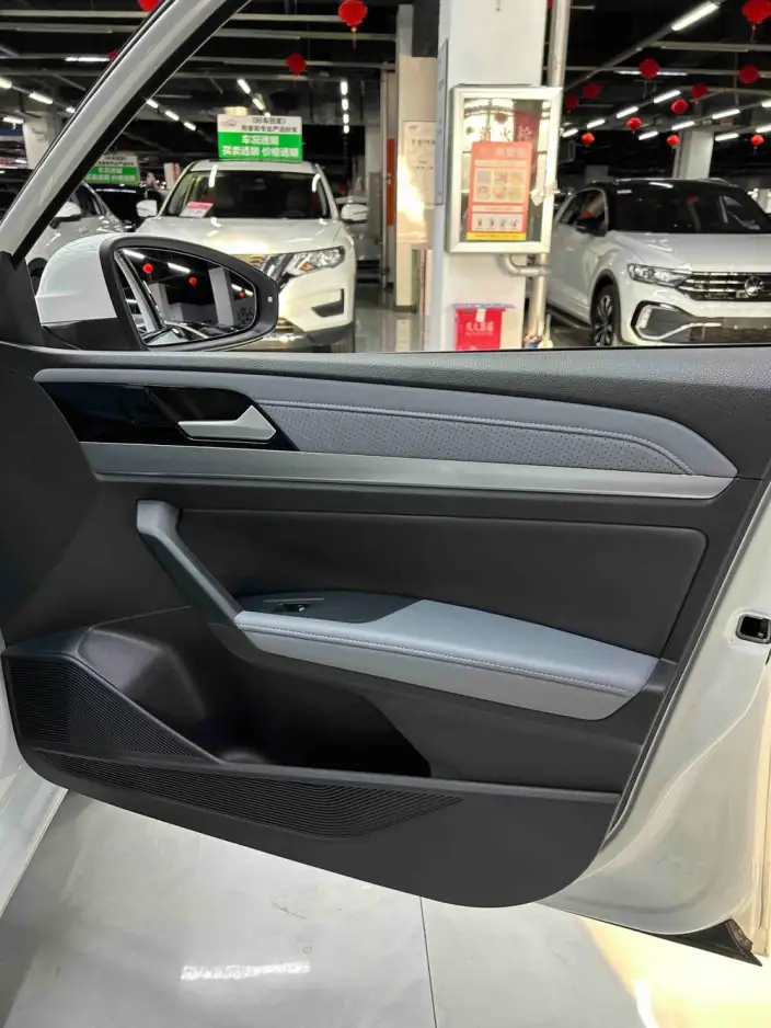 Volkswagen Lavida 2023 Model 1.5L Automatic Five million editions – фото 10