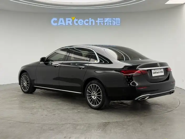 Mercedes-Benz E-Class 2023 Model E 260 L 4MATIC sedan – фото 5