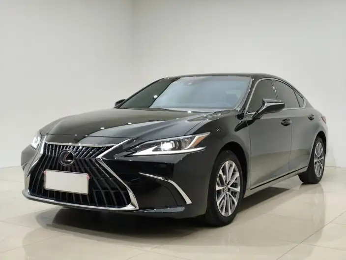 Lexus ES 2022 Model 200 Superior Edition