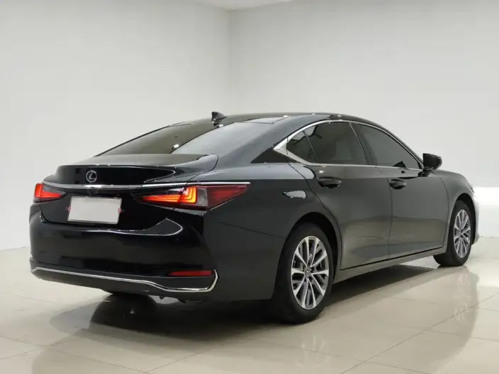 Lexus ES 2022 Model 200 Superior Edition – фото 6