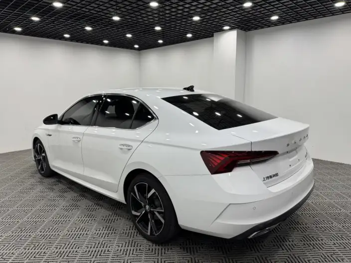 Skoda Octavia 2023 Model Facelift PRO TSI280 DSG Exclusive Edition