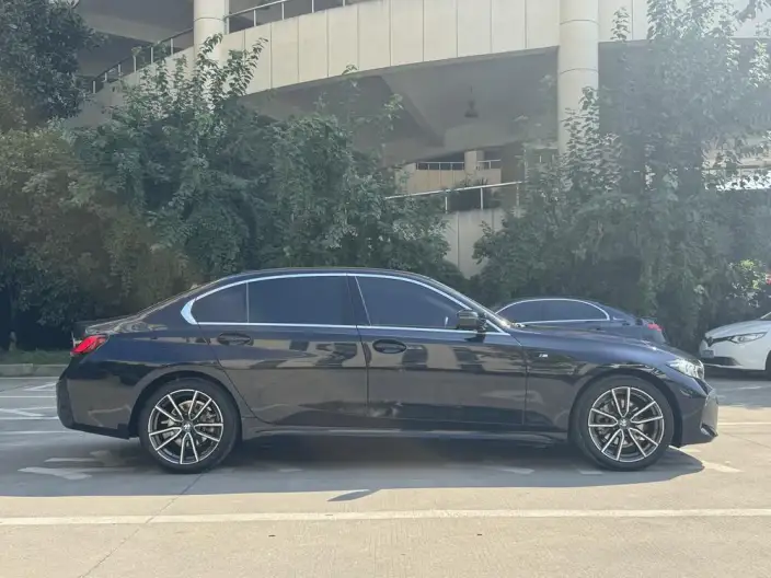 BMW 3 Series 2023 Model 325Li M Sports Set – фото 7