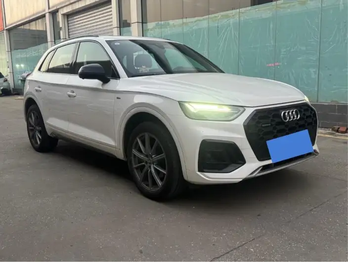 Audi Q5L 2024 Model 40TFSI Luxury Dynamic Model