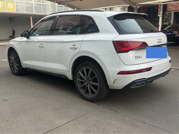 Audi Q5L 2024 Model 40TFSI Luxury Dynamic Model