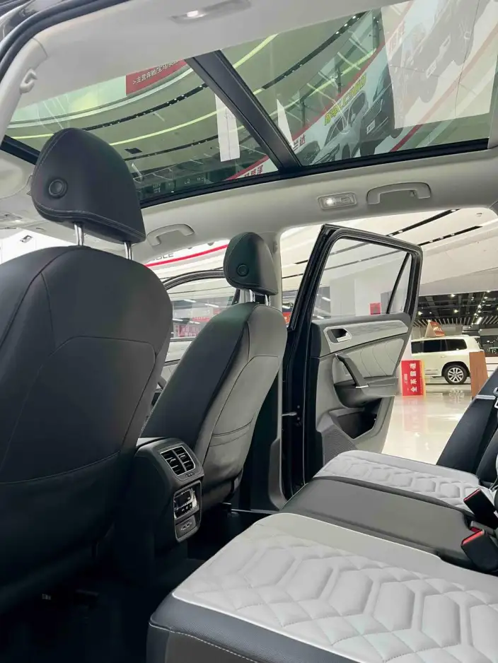 Volkswagen Tayron 2023 Model 330TSI 2WD R-Line High Power Edition – фото 6