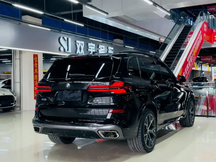 BMW X5 2023 Model xDrive30Li Exclusive Model M Sports Night Set – фото 5