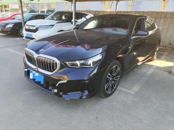 BMW 5 Series 2024 Model 525Li M Sports Set