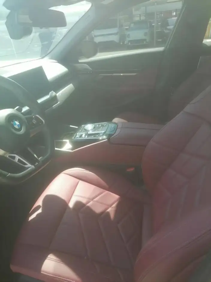 BMW 5 Series 2024 Model 525Li M Sports Set – фото 9