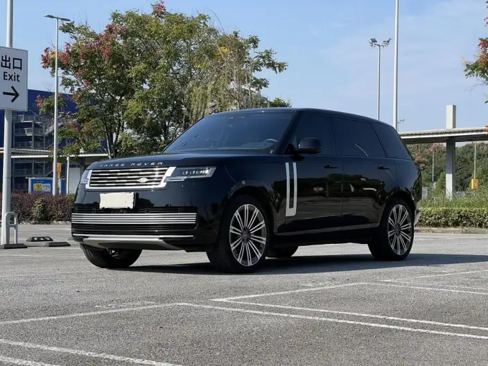 Range Rover 2025 Model 3.0 L6 400PS Shengshi Extended Edition 7 seat