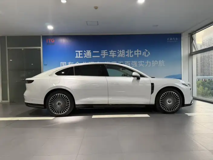 Voyah Pursuit L 2026 Model 4WD Ultra – фото 6