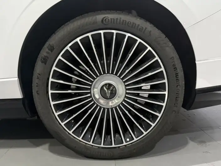 Voyah Pursuit L 2026 Model 4WD Ultra – фото 7