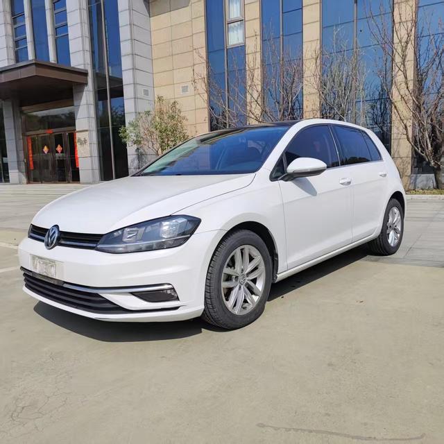 Volkswagen Gol f Модель 2019 года 1.6L автоматическое Com f ort National V – фото 1
