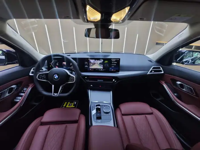 BMW 3 Series 2025 Model 325i M Sports Set – фото 7