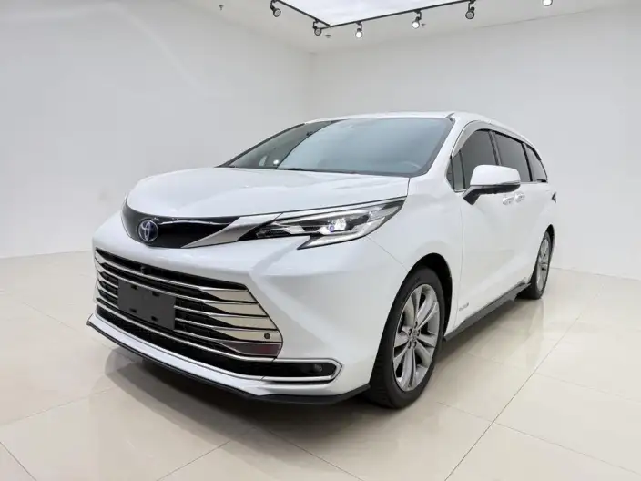 Toyota Sienna 2023 Model Facelift Hybrid 2.5L Supreme Edition