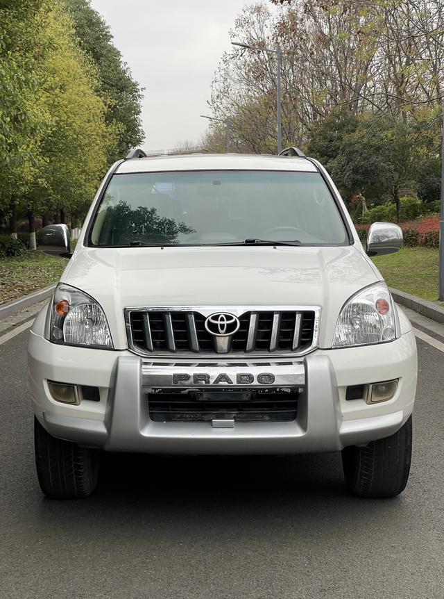 Toyota Prado 2007 модификация 4.0 автоматическая Tiptronic VX – фото 2