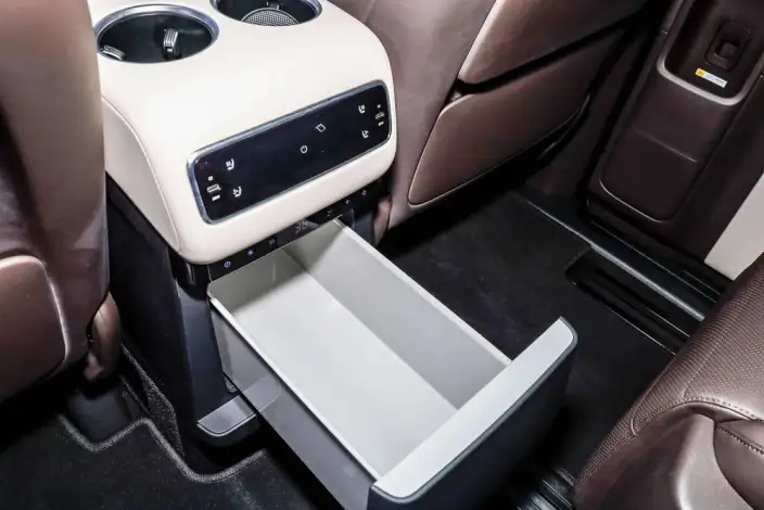 Li Auto MEGA 2024 Model Ultra Edition – фото 6