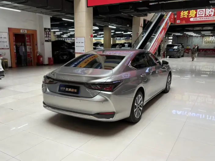 Lexus ES 2025 Model 200 Premium – фото 5