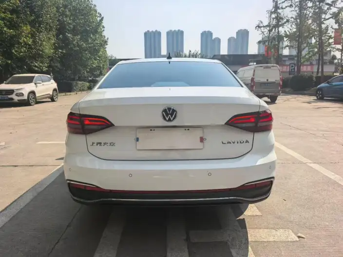 Volkswagen Lavida 2024 Model 1.5L Automatic Five million editions – фото 5