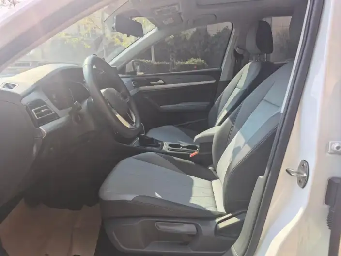 Volkswagen Lavida 2024 Model 1.5L Automatic Five million editions – фото 9