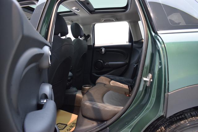 MINI 2015 1.5T COOPER Fun 5-door – фото 6