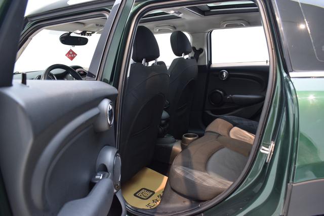 MINI 2015 1.5T COOPER Fun 5-door – фото 7
