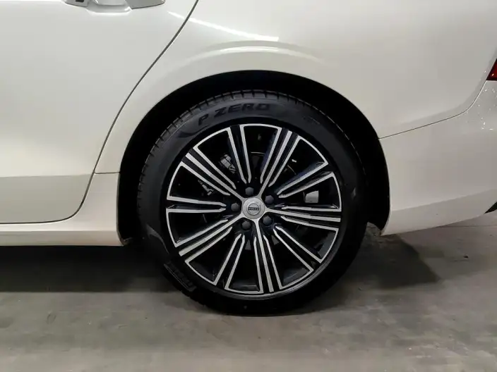 Volvo S60 2022 Model B4 Smart Range Deluxe Edition – фото 9