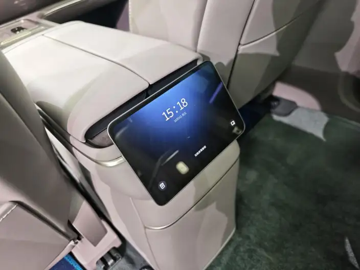 NIO ES8 2026 Model VI seat Executive Signature Edition – фото 9