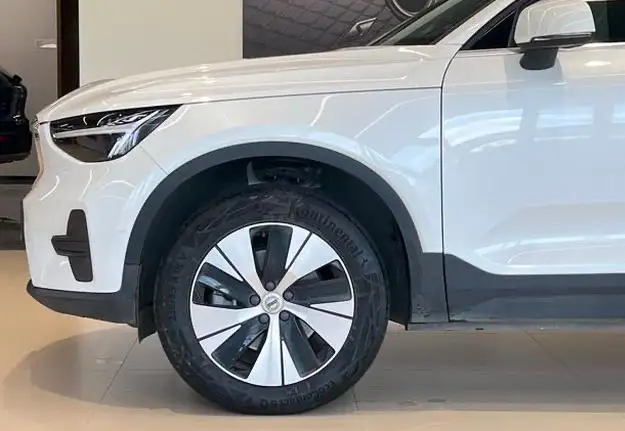Volvo XC40 2024 Model B3 Smart Range Deluxe Edition – фото 8