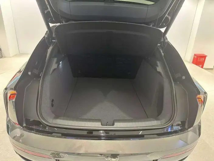 AUDI E5 Sportback 2026 Model Pioneer quattro Model – фото 10
