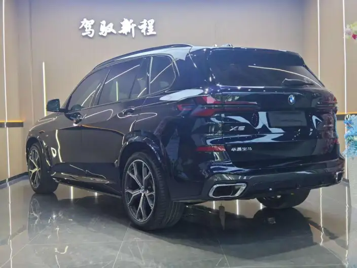 BMW X5 2023 Model xDrive30Li Exclusive Model M Sports Set – фото 4