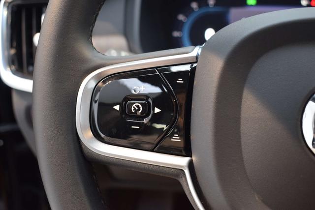 Volvo S90 2025 B5 Intelligent Long Range Luxury Edition – фото 9